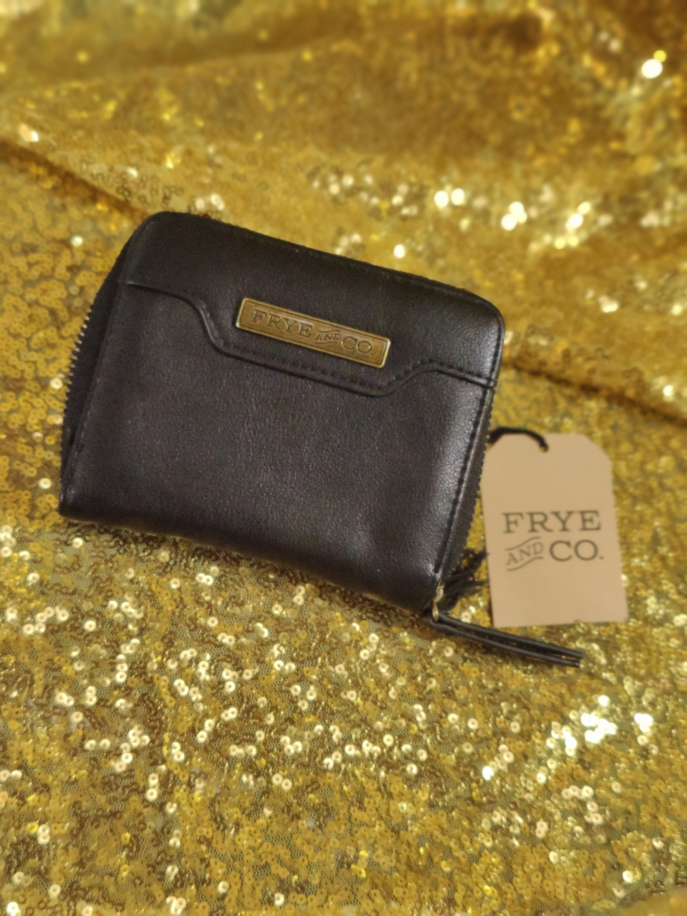 FRYE AND CO. Black Leather Zip Card Wallet with Gold Plaque